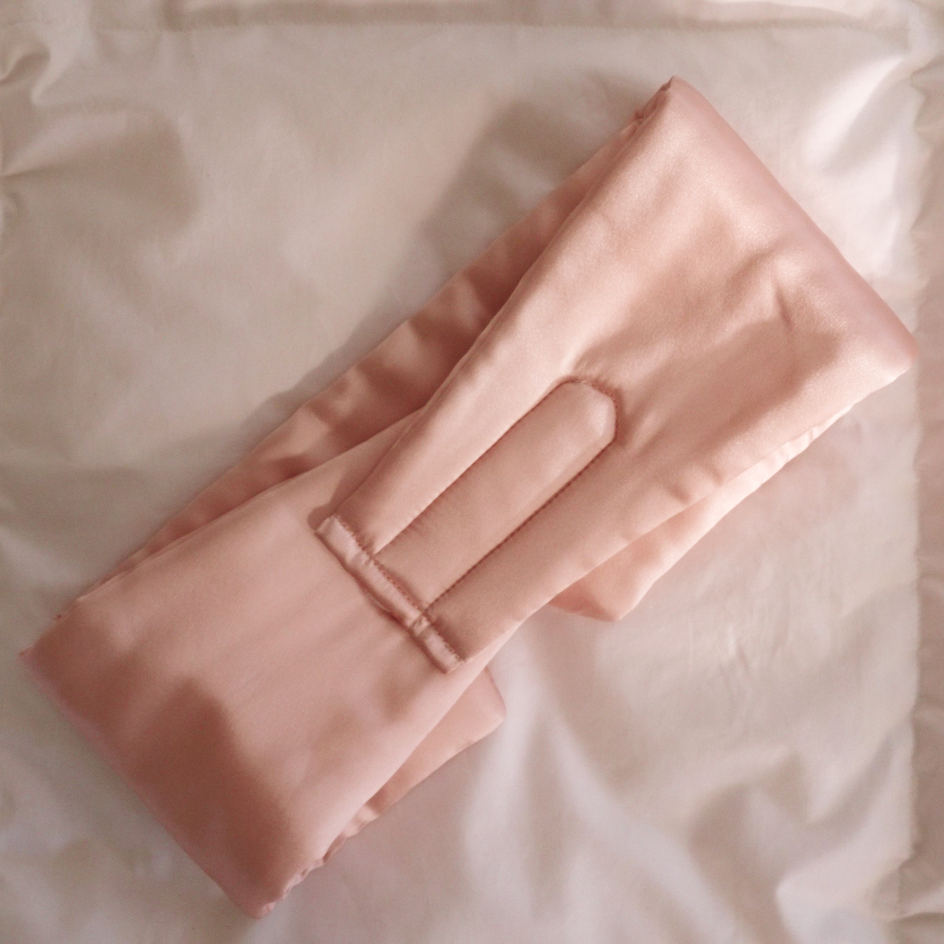 Schlafmaske aus Maulbeerseide